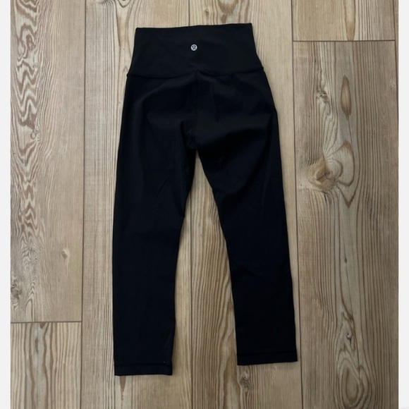 Lululemon Wunder Under Crop (Hi-Rise) *Full-On Luxtreme 21" Size 4 Black - Picture 2 of 2